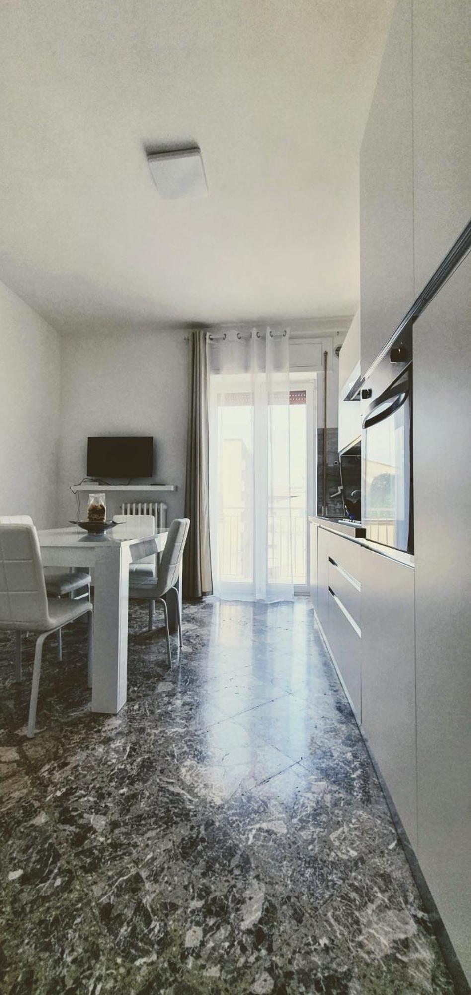 Angela'S Apartment. Elegant Two Bedroom House In Irsina Exterior photo