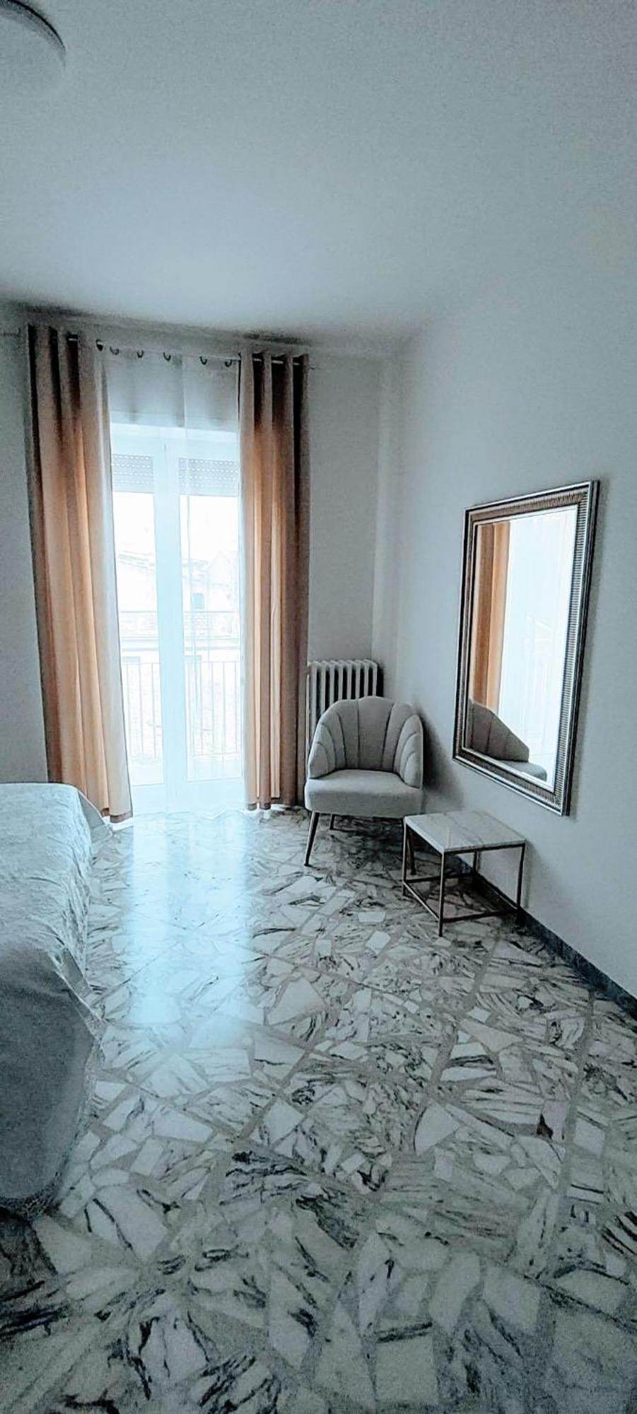 Angela'S Apartment. Elegant Two Bedroom House In Irsina Exterior photo