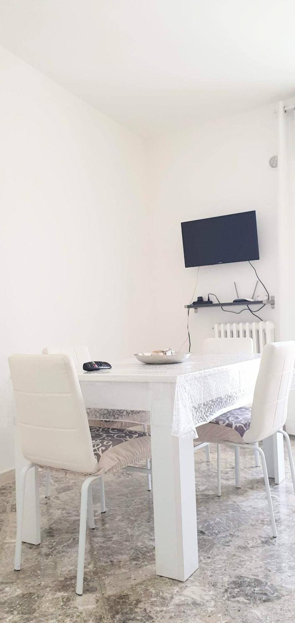Angela'S Apartment. Elegant Two Bedroom House In Irsina Exterior photo